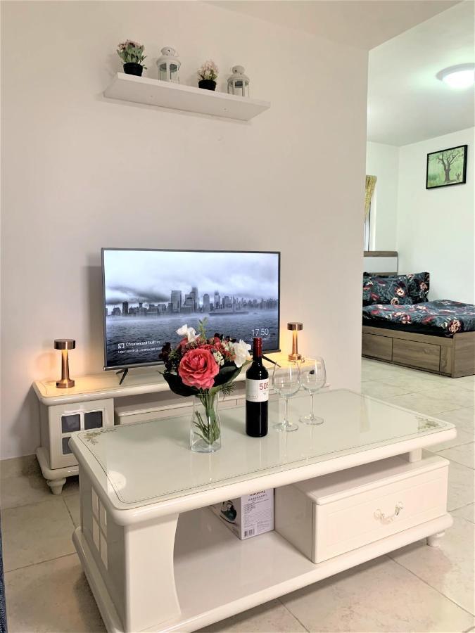 Mtr Tung Chung Near Airport Apartment, City Getaway, Pa Mei Village Tung Chung Hong Kong Ngoại thất bức ảnh